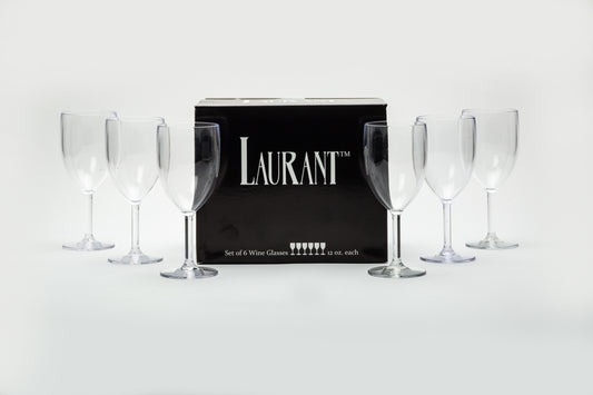 6 hard plastic wine glasses set next to their packaging in a clear and tasteful way
