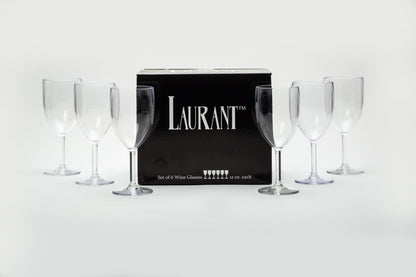 6 hard plastic wine glasses set next to their packaging in a clear and tasteful way